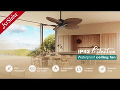 遠隔LEDの天井に付いている扇風機