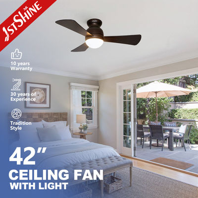 購入 Flush Mounted Modern 42” Ceiling Fan With Light Compact And Elegant Design オンライン製造