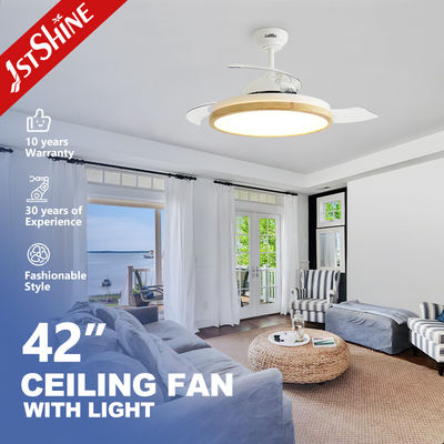 220v 低ワット LED 天井扇風機 電力を節約する 現代の折りたたみ刃